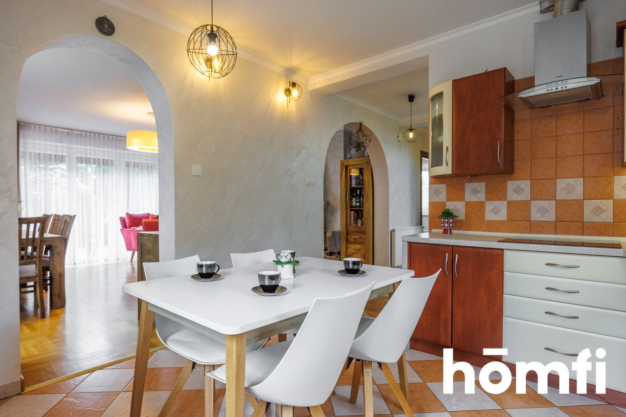 Komfortowy dom wolnostojący o pow. 118,6 m² ( 191,26m² pow. całkowita ) na 9,24 arowej działce - Sanok - Dom - Sprzedaż - Sanocki, Sanok