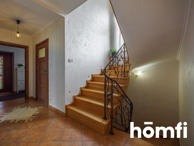 Komfortowy dom wolnostojący o pow. 118,6 m² ( 191,26m² pow. całkowita ) na 9,24 arowej działce - Sanok - Dom - Sprzedaż - Sanocki, Sanok