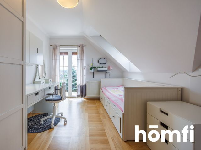 Komfortowy dom wolnostojący o pow. 118,6 m² ( 191,26m² pow. całkowita ) na 9,24 arowej działce - Sanok - Dom - Sprzedaż - Sanocki, Sanok