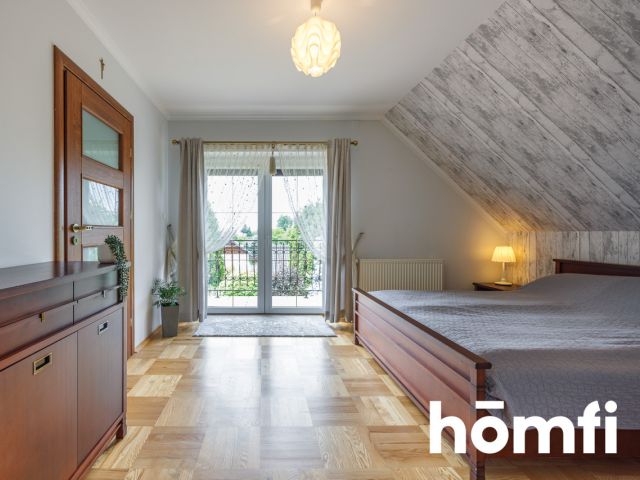 Komfortowy dom wolnostojący o pow. 118,6 m² ( 191,26m² pow. całkowita ) na 9,24 arowej działce - Sanok - Dom - Sprzedaż - Sanocki, Sanok