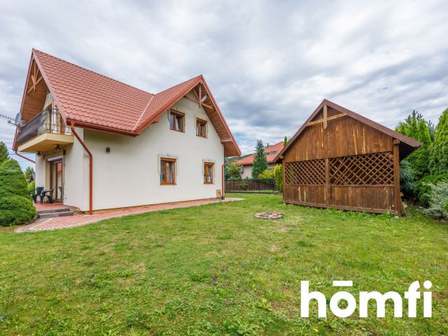Komfortowy dom wolnostojący o pow. 118,6 m² ( 191,26m² pow. całkowita ) na 9,24 arowej działce - Sanok - Dom - Sprzedaż - Sanocki, Sanok