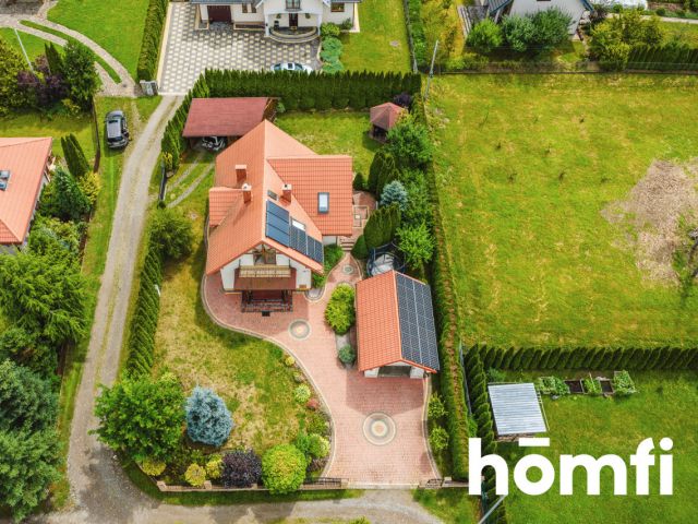 Komfortowy dom wolnostojący o pow. 118,6 m² ( 191,26m² pow. całkowita ) na 9,24 arowej działce - Sanok - Dom - Sprzedaż - Sanocki, Sanok