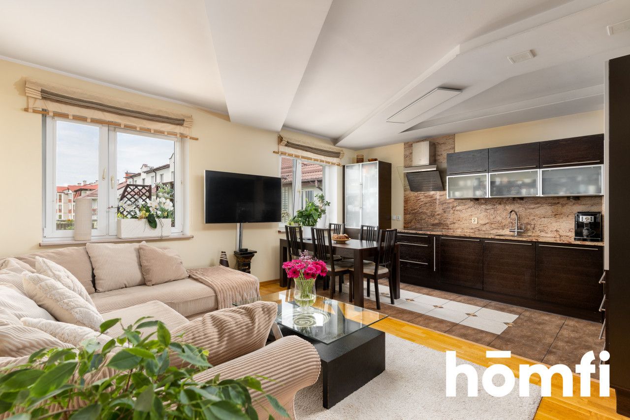 4 rooms with a beautiful view & attic potential - Apartment - Sale - Gdańsk, Orunia Górna