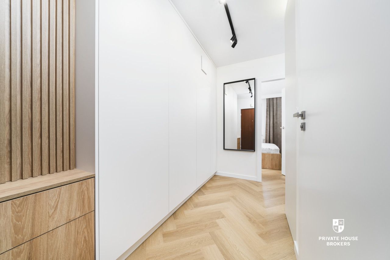 One-bedroom with Balcony & AC | Fully Renovated | Bosaków 5a - Apartment - Rent - Kraków, Śródmieście / Olsza