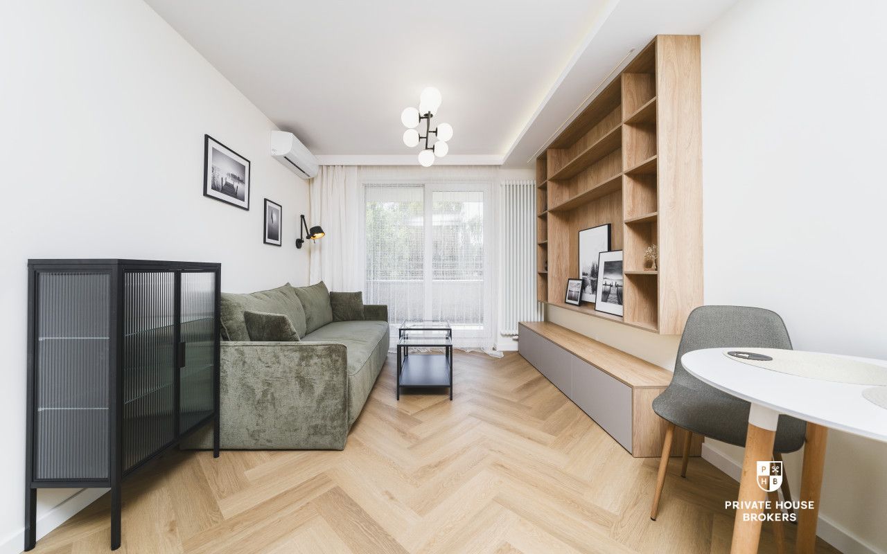 One-bedroom with Balcony & AC | Fully Renovated | Bosaków 5a - Apartment - Rent - Kraków, Śródmieście / Olsza