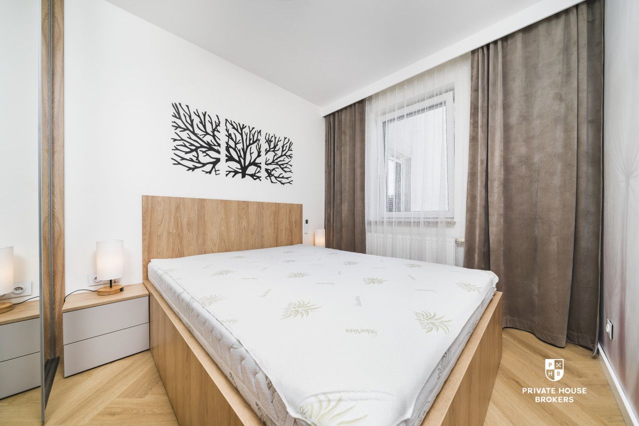 One-bedroom with Balcony & AC | Fully Renovated | Bosaków 5a - Apartment - Rent - Kraków, Śródmieście / Olsza