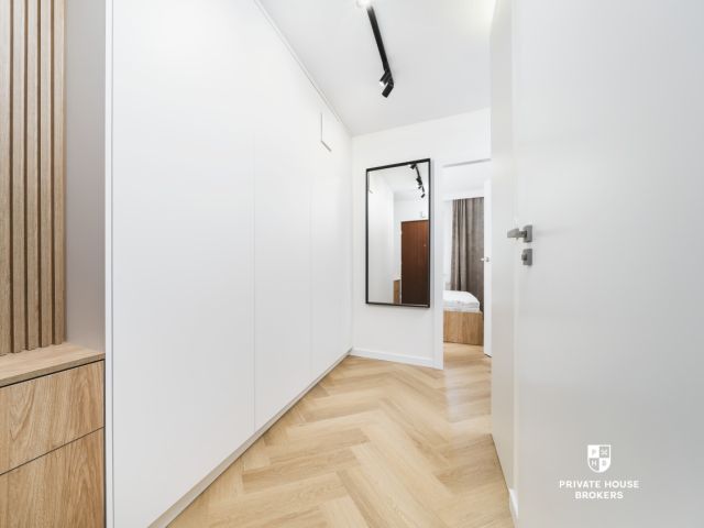 One-bedroom with Balcony & AC | Fully Renovated | Bosaków 5a - Apartment - Rent - Kraków, Śródmieście / Olsza