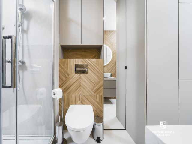One-bedroom with Balcony & AC | Fully Renovated | Bosaków 5a - Apartment - Rent - Kraków, Śródmieście / Olsza