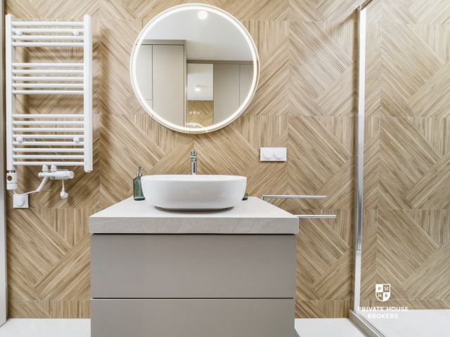 One-bedroom with Balcony & AC | Fully Renovated | Bosaków 5a - Apartment - Rent - Kraków, Śródmieście / Olsza