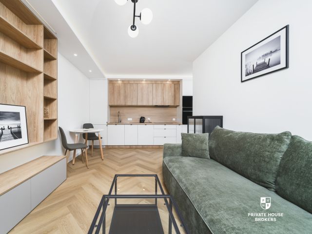 One-bedroom with Balcony & AC | Fully Renovated | Bosaków 5a - Apartment - Rent - Kraków, Śródmieście / Olsza