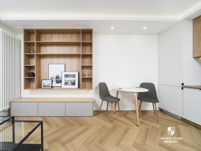 One-bedroom with Balcony & AC | Fully Renovated | Bosaków 5a - Apartment - Rent - Kraków, Śródmieście / Olsza