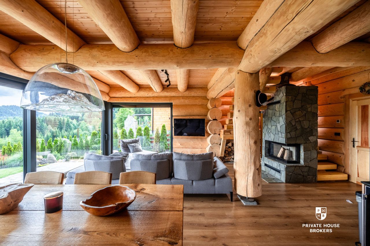 A phenomenal log house - Будинок - Продаж - Suski, Zawoja