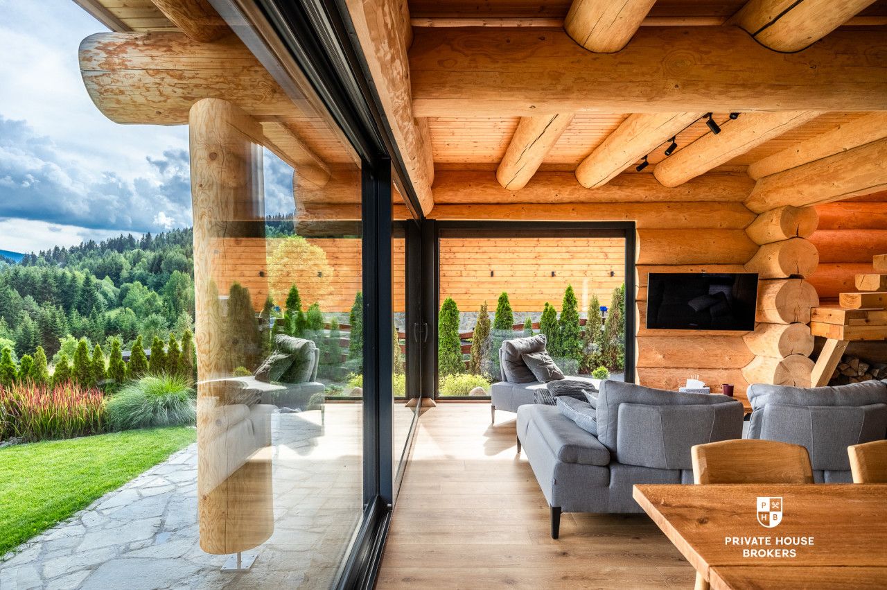 A phenomenal log house - Будинок - Продаж - Suski, Zawoja