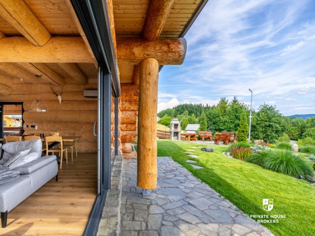 A phenomenal log house - Будинок - Продаж - Suski, Zawoja