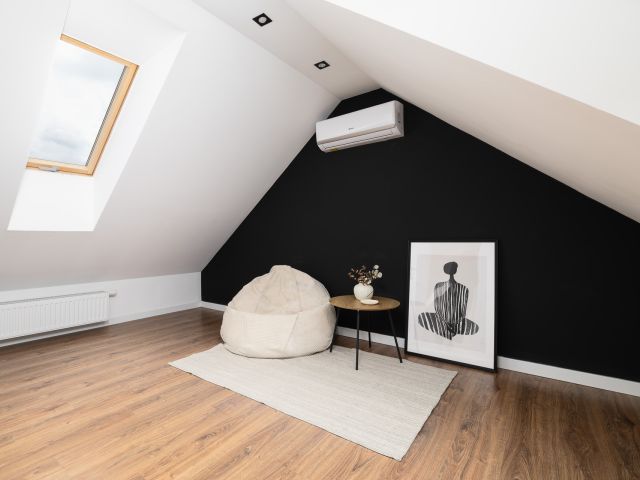Well-lit, 105m² with a garage built into the building | 246m² plot | garden, terrace, pool, air conditioning | - House - Rent - Krakowski, Zabierzów / Brzezie