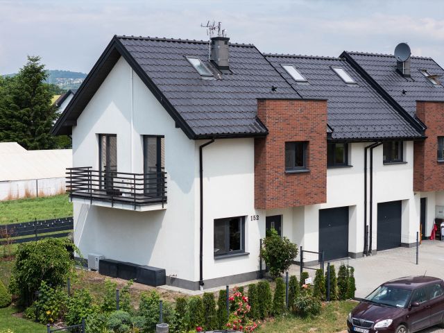 Well-lit, 105m² with a garage built into the building | 246m² plot | garden, terrace, pool, air conditioning | - House - Rent - Krakowski, Zabierzów / Brzezie