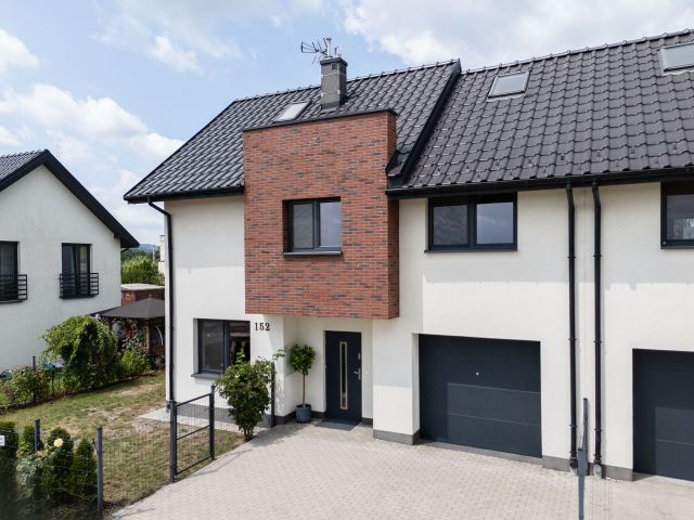 Well-lit, 105m² with a garage built into the building | 246m² plot | garden, terrace, pool, air conditioning | - House - Rent - Krakowski, Zabierzów / Brzezie
