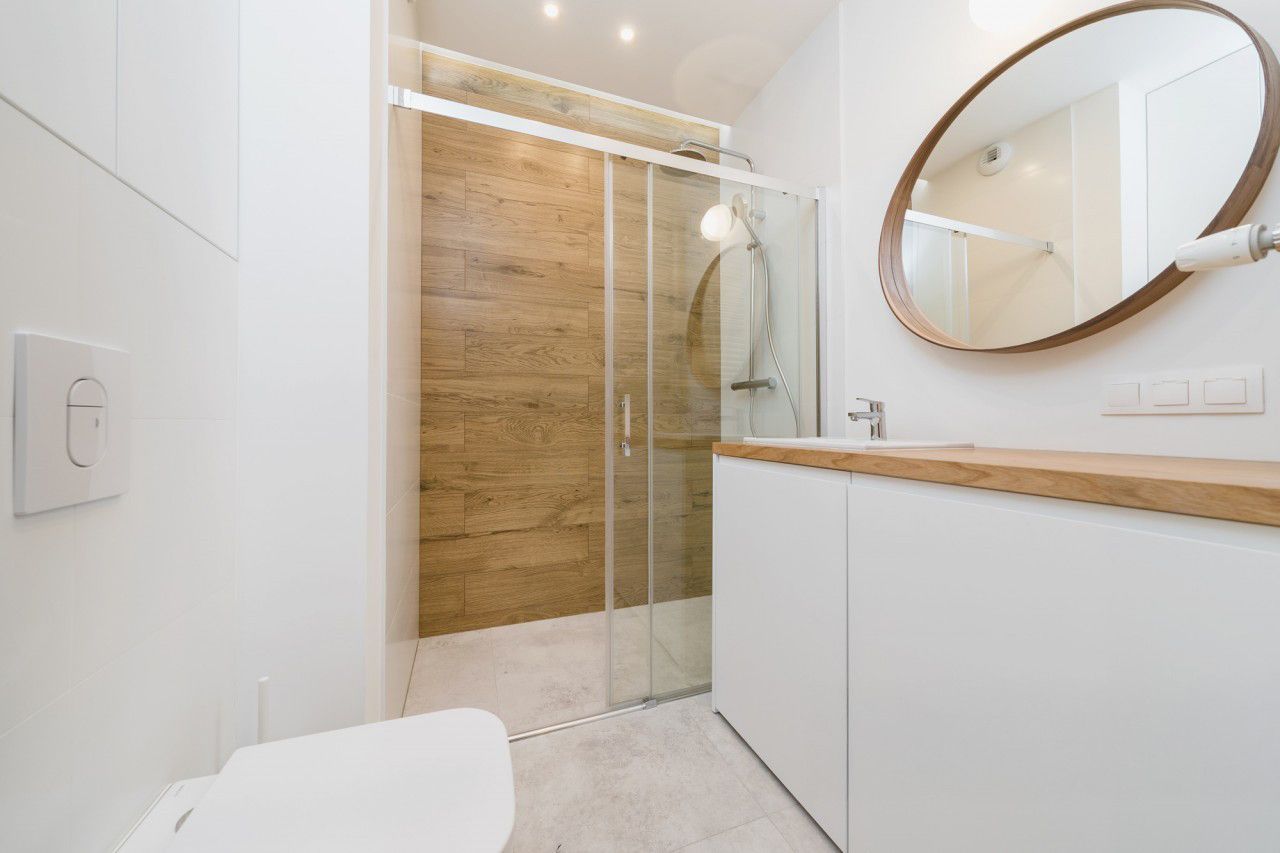 Functional 2-bedroom Apartment in Steam Park – Kraków City Centre, Rakowicka Street - Apartment - Sale - Kraków, Śródmieście / Stare Miasto