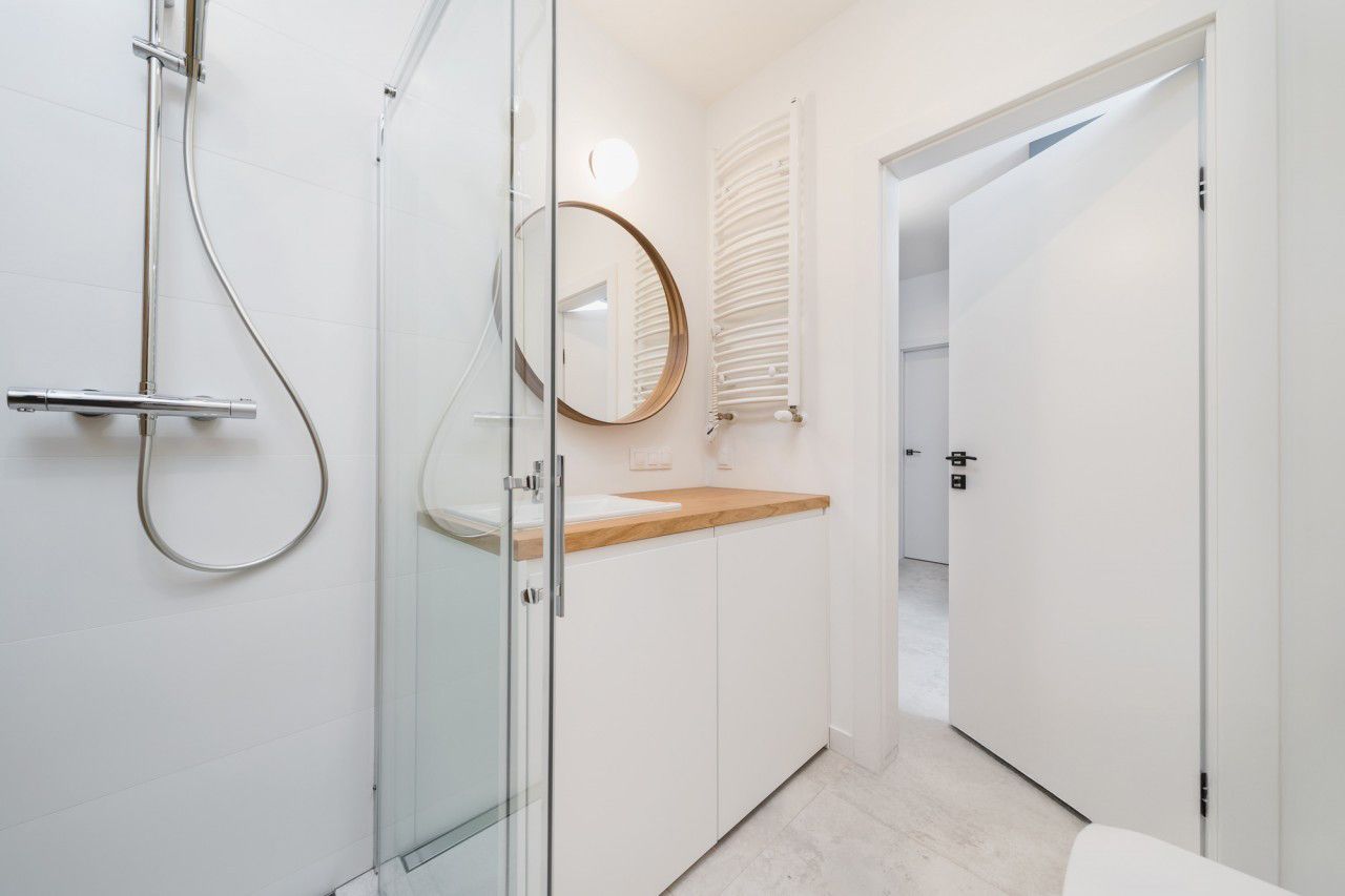 Functional 2-bedroom Apartment in Steam Park – Kraków City Centre, Rakowicka Street - Apartment - Sale - Kraków, Śródmieście / Stare Miasto