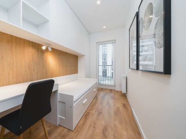 Functional 2-bedroom Apartment in Steam Park – Kraków City Centre, Rakowicka Street - Apartment - Sale - Kraków, Śródmieście / Stare Miasto