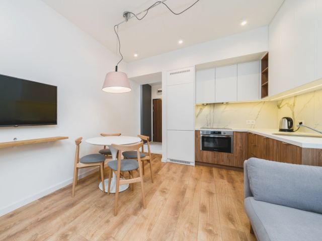 Functional 2-bedroom Apartment in Steam Park – Kraków City Centre, Rakowicka Street - Apartment - Sale - Kraków, Śródmieście / Stare Miasto