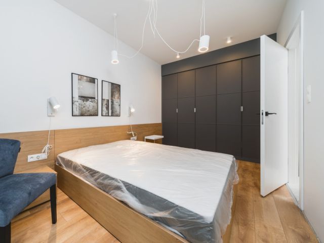 Functional 2-bedroom Apartment in Steam Park – Kraków City Centre, Rakowicka Street - Apartment - Sale - Kraków, Śródmieście / Stare Miasto