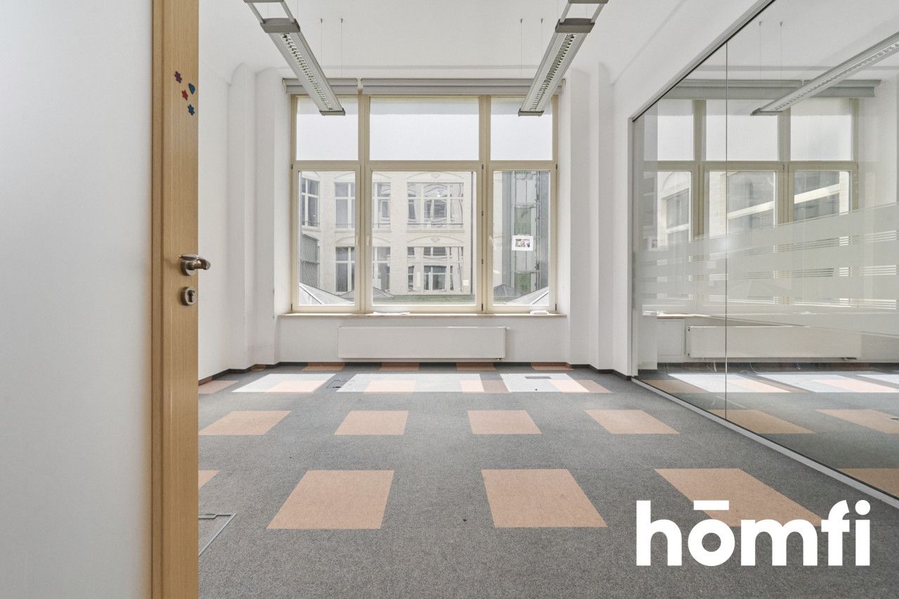 Na wynajem przestronny lokal 260 m2 Rynek 2 piętro - Lokal użytkowy - Wynajem - Wrocław, Stare Miasto / Rynek