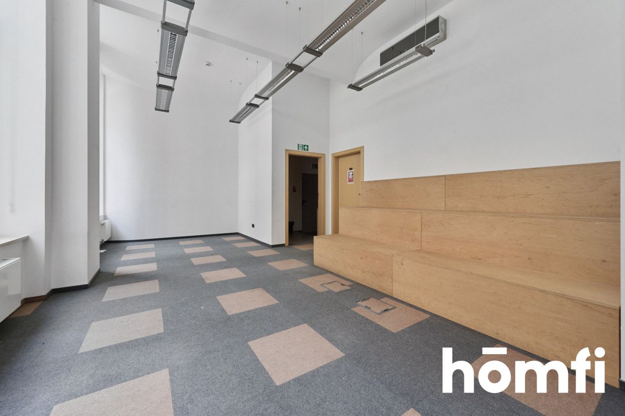 Na wynajem przestronny lokal 260 m2 Rynek 2 piętro - Lokal użytkowy - Wynajem - Wrocław, Stare Miasto / Rynek