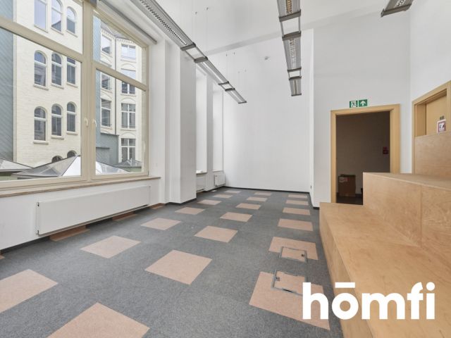 Na wynajem przestronny lokal 260 m2 Rynek 2 piętro - Commercial premises - Rent - Wrocław, Stare Miasto / Rynek