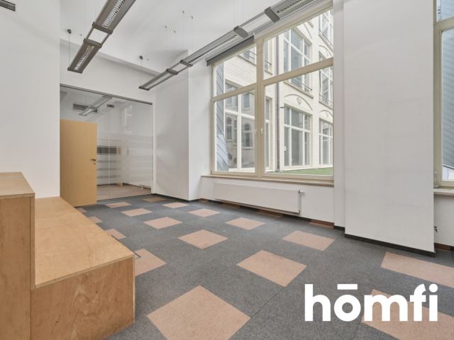 Na wynajem przestronny lokal 260 m2 Rynek 2 piętro - Commercial premises - Rent - Wrocław, Stare Miasto / Rynek