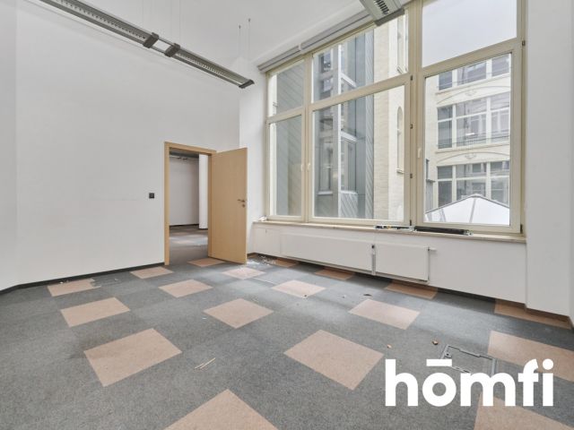 Na wynajem przestronny lokal 260 m2 Rynek 2 piętro - Commercial premises - Rent - Wrocław, Stare Miasto / Rynek