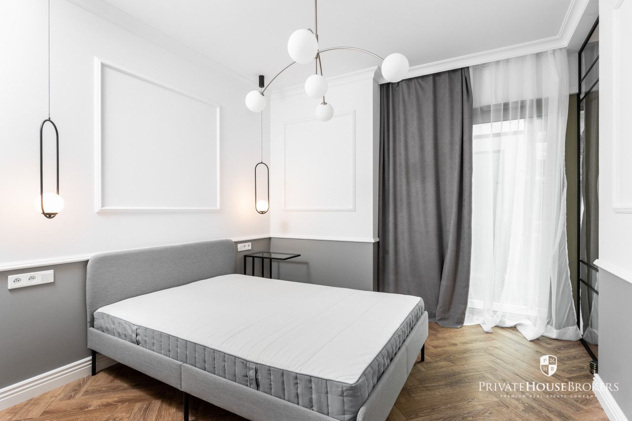 An intimate investment in the heart of Stary Podgórze, next to the Park, an apartment of 40 m2 in a high standard - Apartment - Rent - Kraków, Podgórze