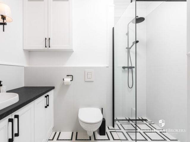 An intimate investment in the heart of Stary Podgórze, next to the Park, an apartment of 40 m2 in a high standard - Apartment - Rent - Kraków, Podgórze