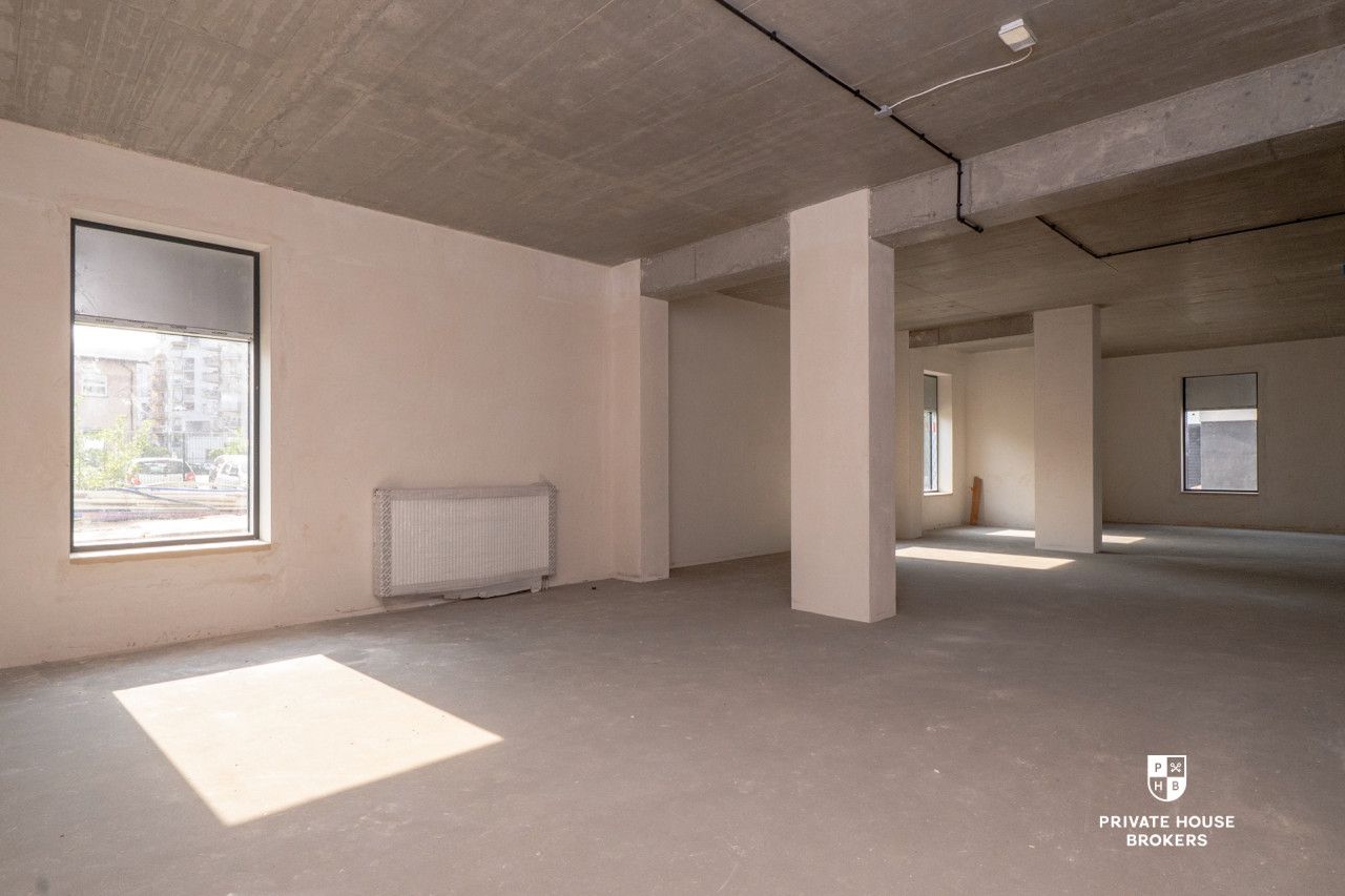 Commercial space for sell 264 sqm Powstańców street - Commercial premises - Sale - Kraków, Nowa Huta
