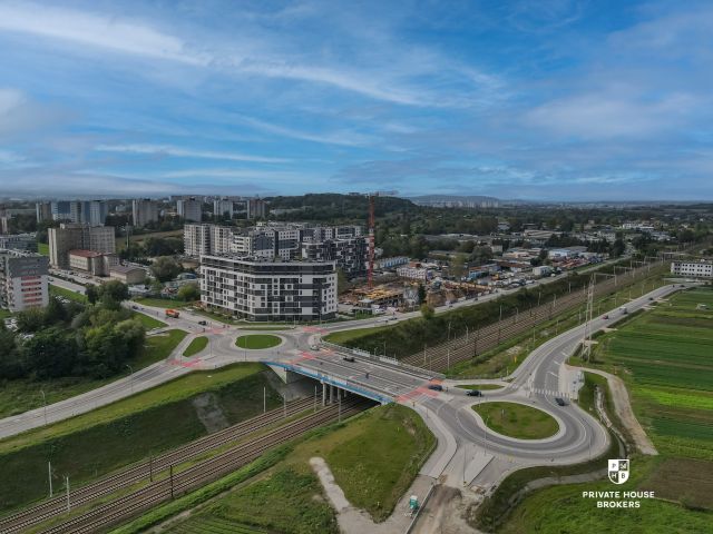 Commercial space for sell 264 sqm Powstańców street - Commercial premises - Sale - Kraków, Nowa Huta
