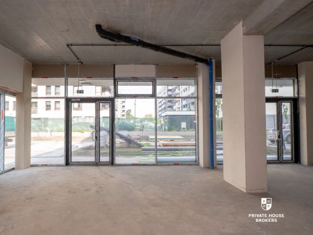 Commercial space for sell 264 sqm Powstańców street - Commercial premises - Sale - Kraków, Nowa Huta