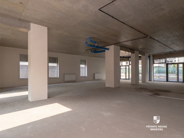Commercial space for sell 264 sqm Powstańców street - Commercial premises - Sale - Kraków, Nowa Huta