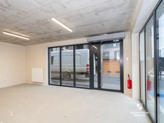 Narożny lokal użytkowy do wynajęcia ul. Półłanki 58 mkw - Lokal użytkowy - Wynajem - Kraków, Podgórze / Rybitwy