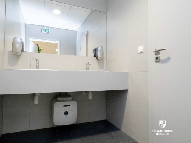 Lokal biurowy w wysokim standardzie 341 mkw - Lokal użytkowy - Wynajem - Kraków, Nowa Huta / Czyżyny