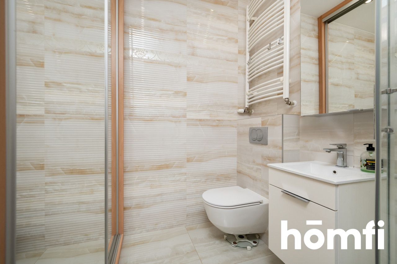 Dwa pokoje w Centrum Łodzi z parkingiem i komórką - Mieszkanie - Sprzedaż - Łódź, Polesie