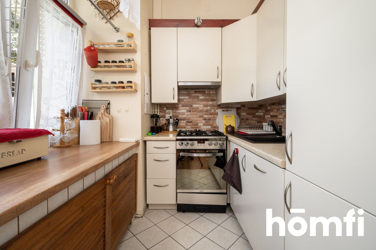 Dwa pokoje w Centrum Łodzi z parkingiem i komórką - Mieszkanie - Sprzedaż - Łódź, Polesie