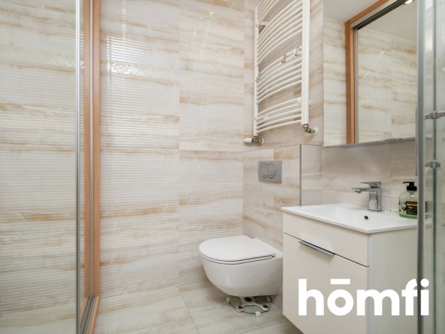 Dwa pokoje w Centrum Łodzi z parkingiem i komórką - Mieszkanie - Sprzedaż - Łódź, Polesie