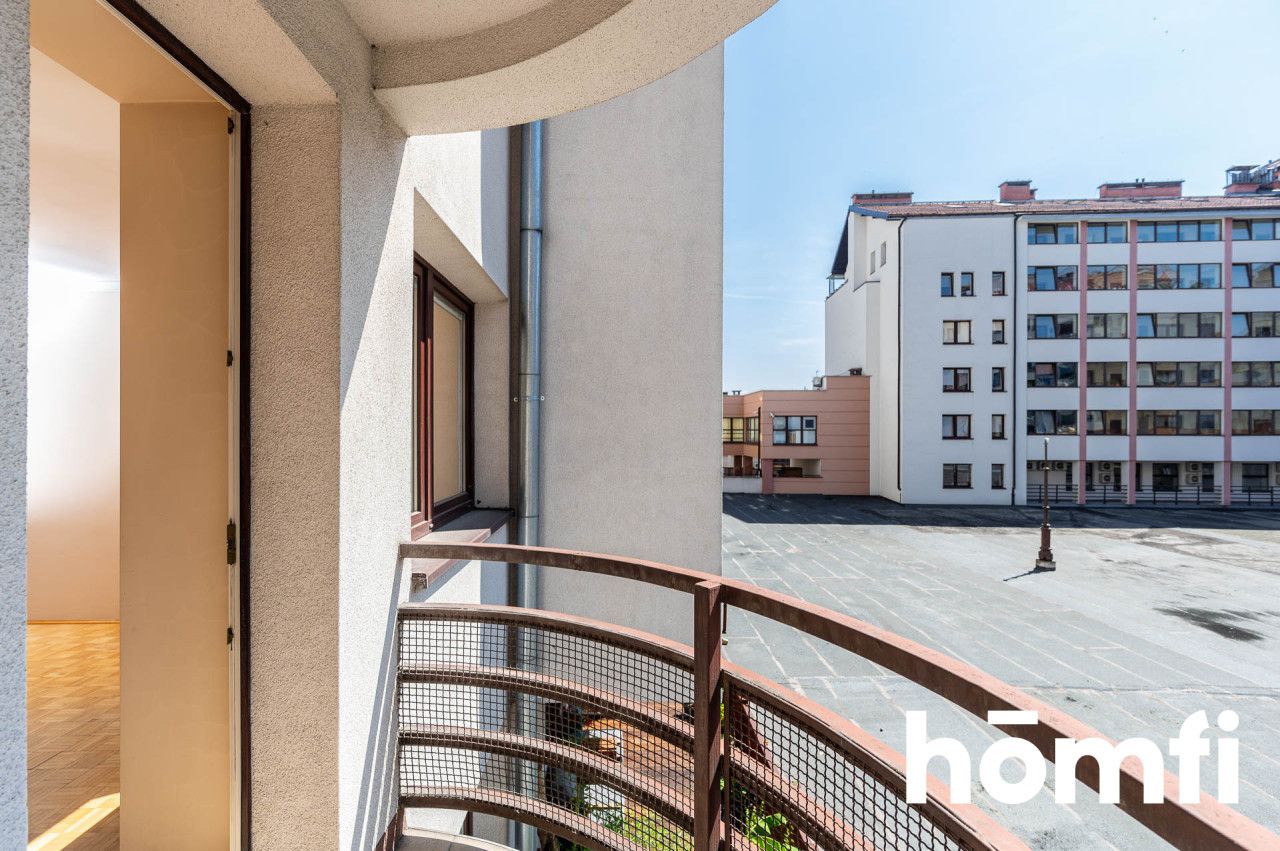 Przestronne mieszkanie 3 pokojowe z oddzielną kuchnią - Mieszkanie - Sprzedaż - Kraków, Nowa Huta / Mistrzejowice