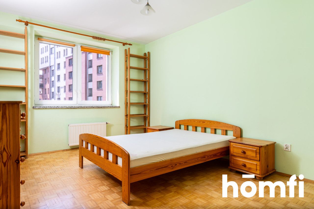 Przestronne mieszkanie 3 pokojowe z oddzielną kuchnią - Mieszkanie - Sprzedaż - Kraków, Nowa Huta / Mistrzejowice