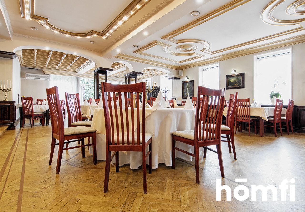 Unique hotel for sale-Kórnik - Комерційне приміщення - Продаж - Poznański, Kórnik