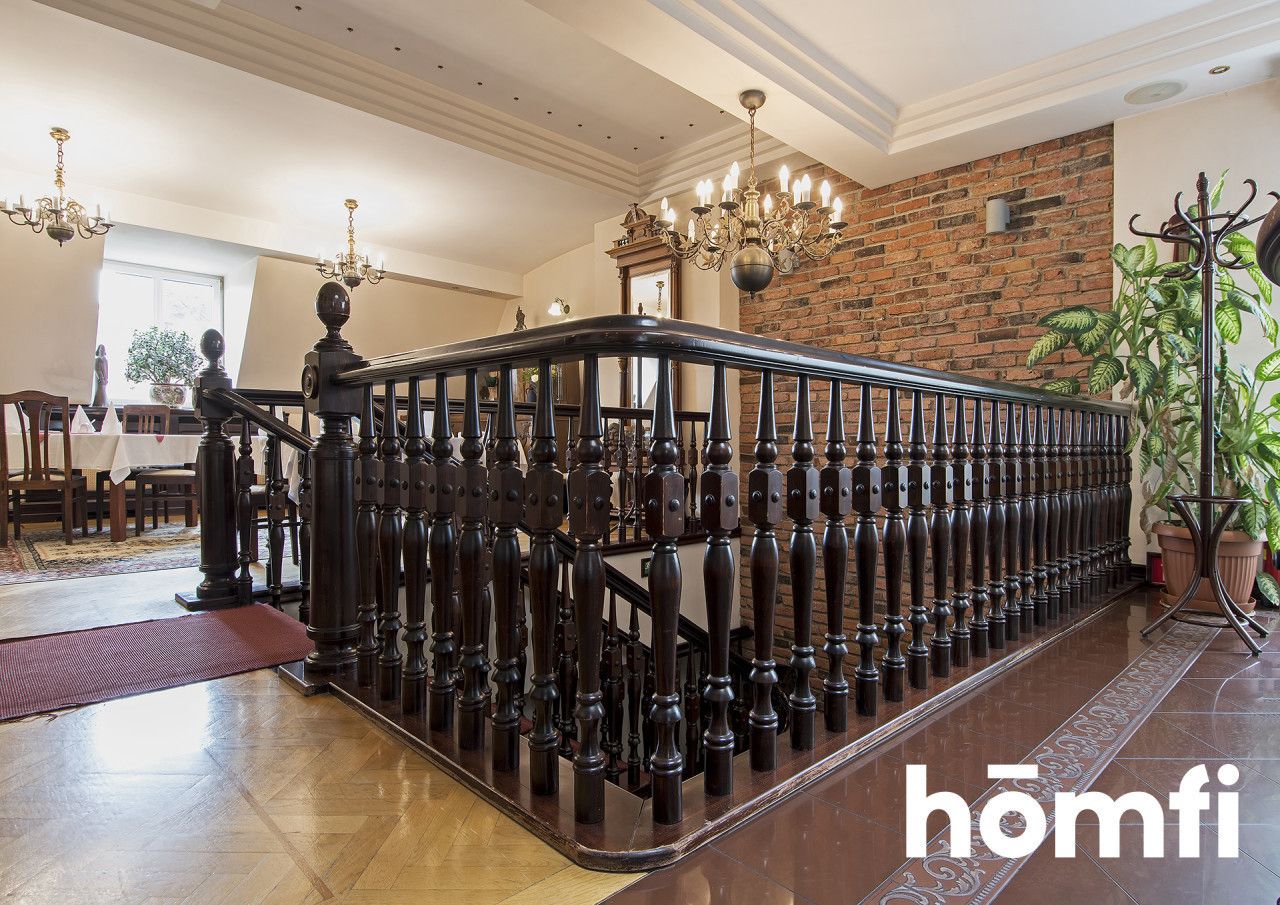 Unique hotel for sale-Kórnik - Комерційне приміщення - Продаж - Poznański, Kórnik