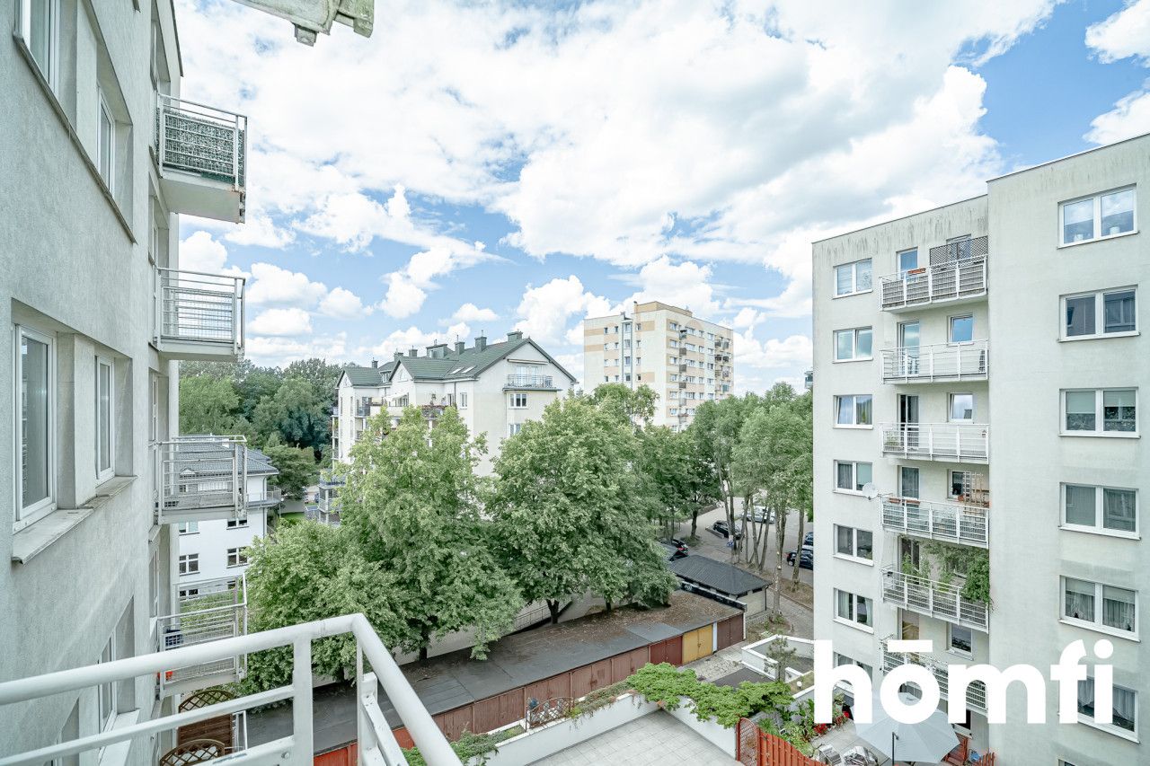 Rozkładowe dwa pokoje 5 minut od metra - Mieszkanie - Sprzedaż - Warszawa, Bielany