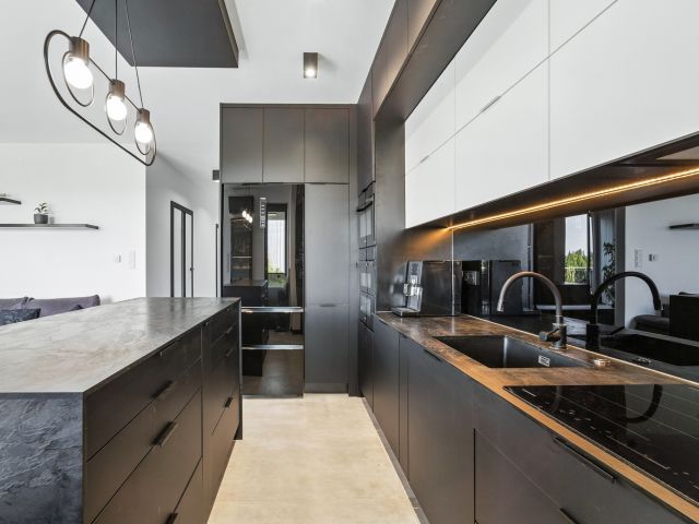 READY 3-ROOM, SUNNY APARTMENT - Квартира - Продаж - Gliwice, Trynek