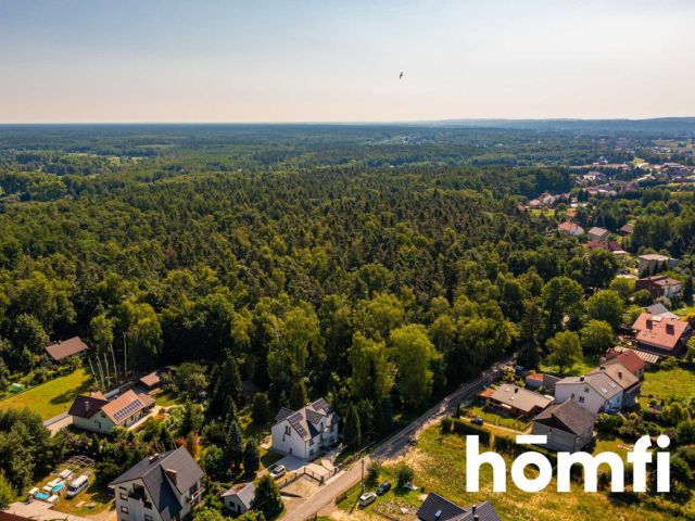 A spacious house on a picturesque plot with direct access to the Niepołomice Forest - House - Sale - Wielicki, Kłaj / Szarów