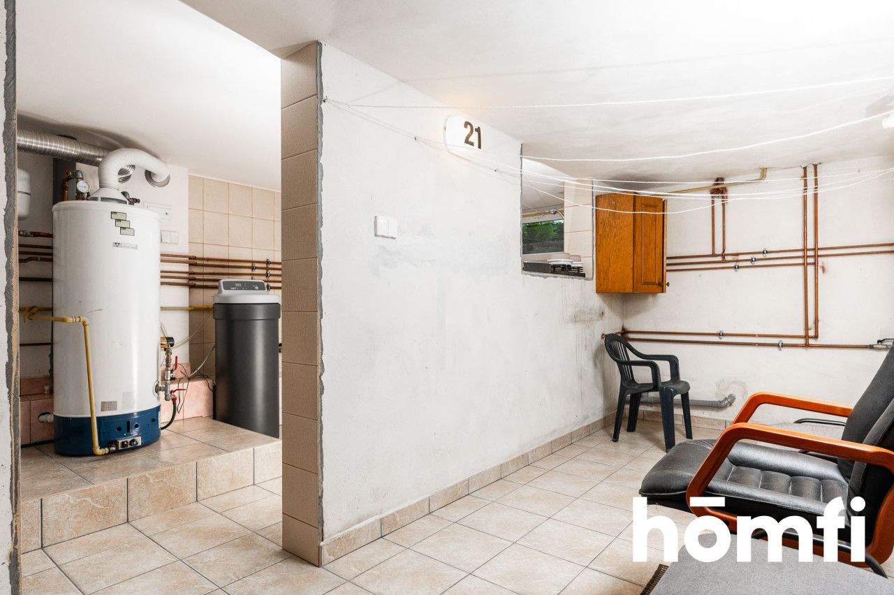 Semi-detached house in Zielonki with three bedrooms, a basement and a garage with an additional apartment - House - Sale - Krakowski, Zielonki